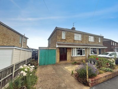 Property on Oakdale Avenue, PE2 8TE