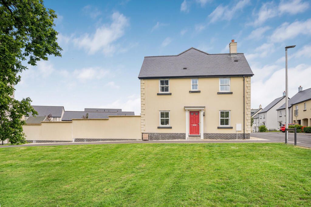 Property main image