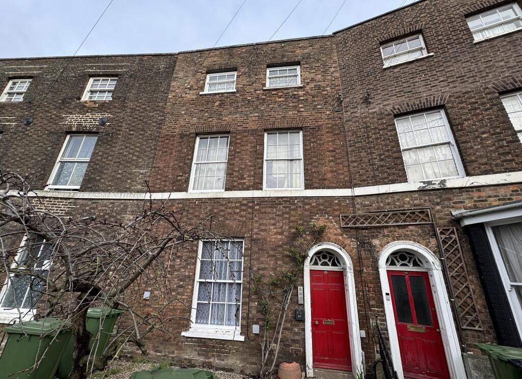 Terraced House