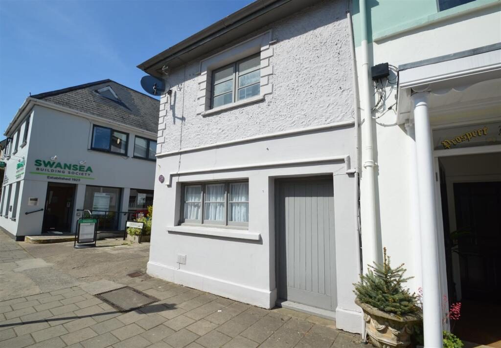 Terraced House