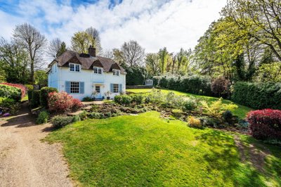 Property on Westerham Road, RH8 0ED