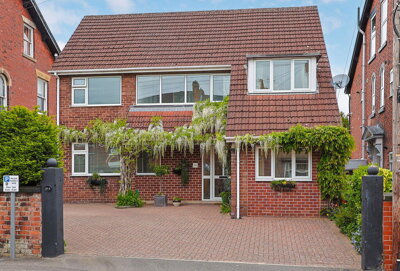 Property on Queen Street, S40 4SF