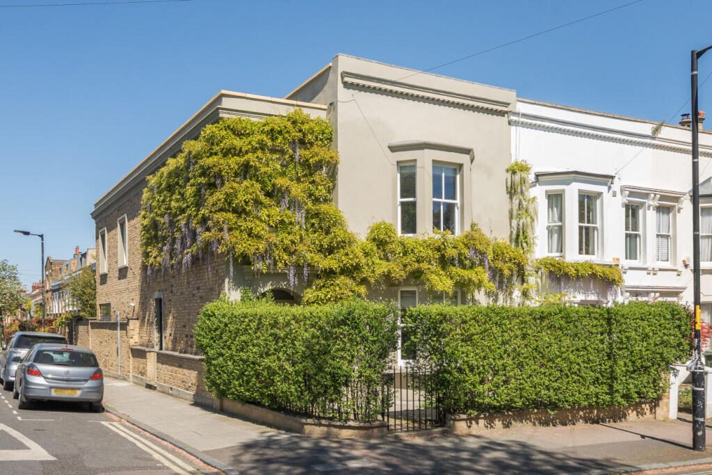 Terraced House