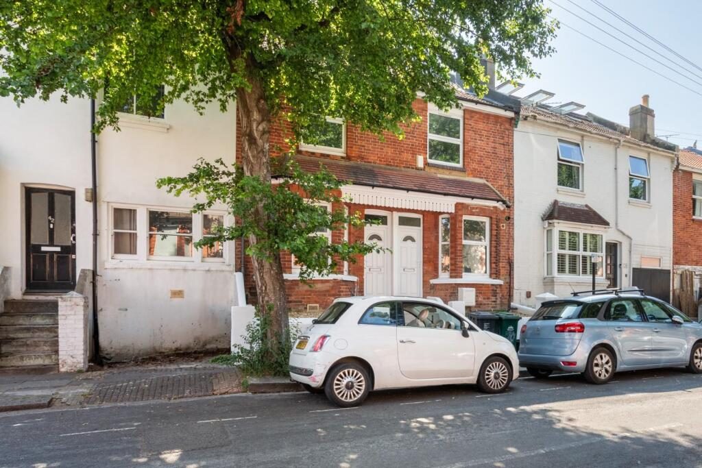 Property main image
