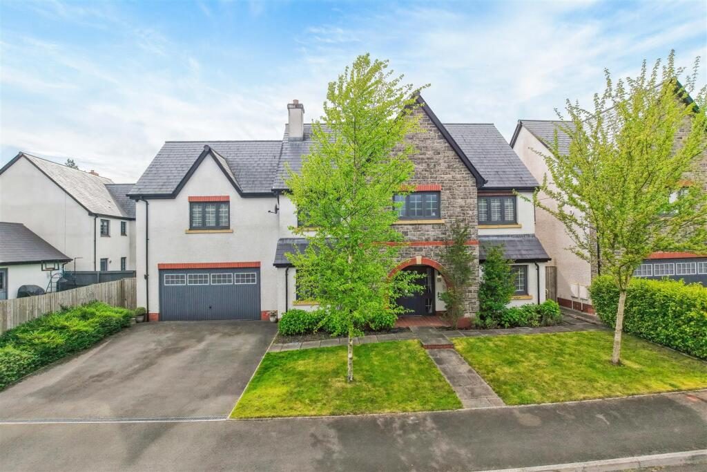 Detached House