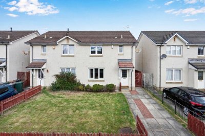 Property on Saughton Mains Gardens, EH11 3GU
