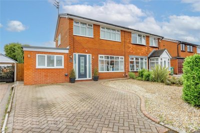 Property on Taunton Road, OL9 0BE