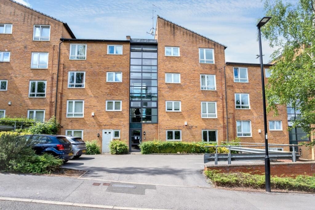 Property main image