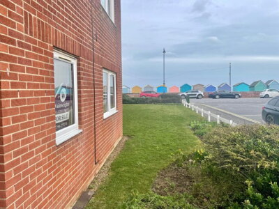 Property on IP11 2DS