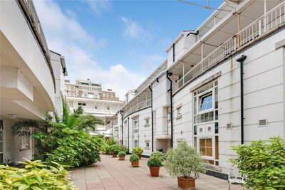 Property on Marylebone Road, NW1 5PW