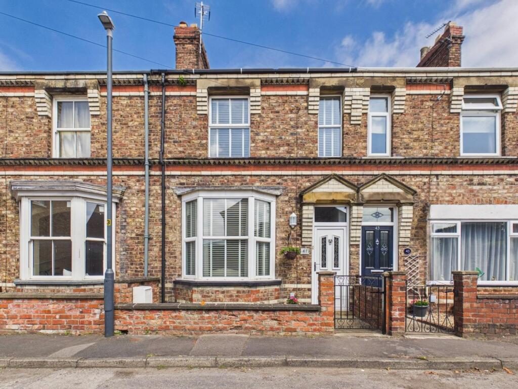 Property main image