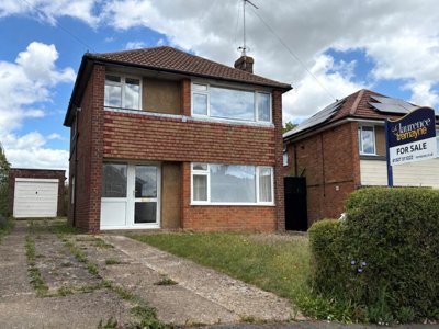 Property on The Slade, NN11 4HH