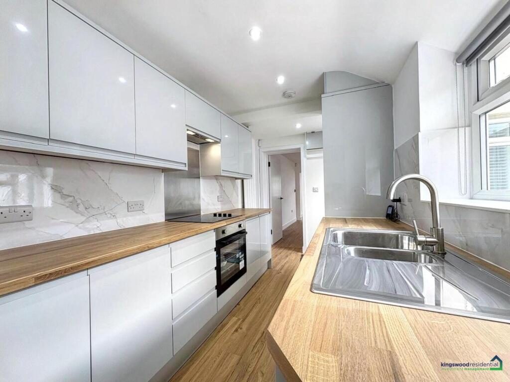 Terraced House