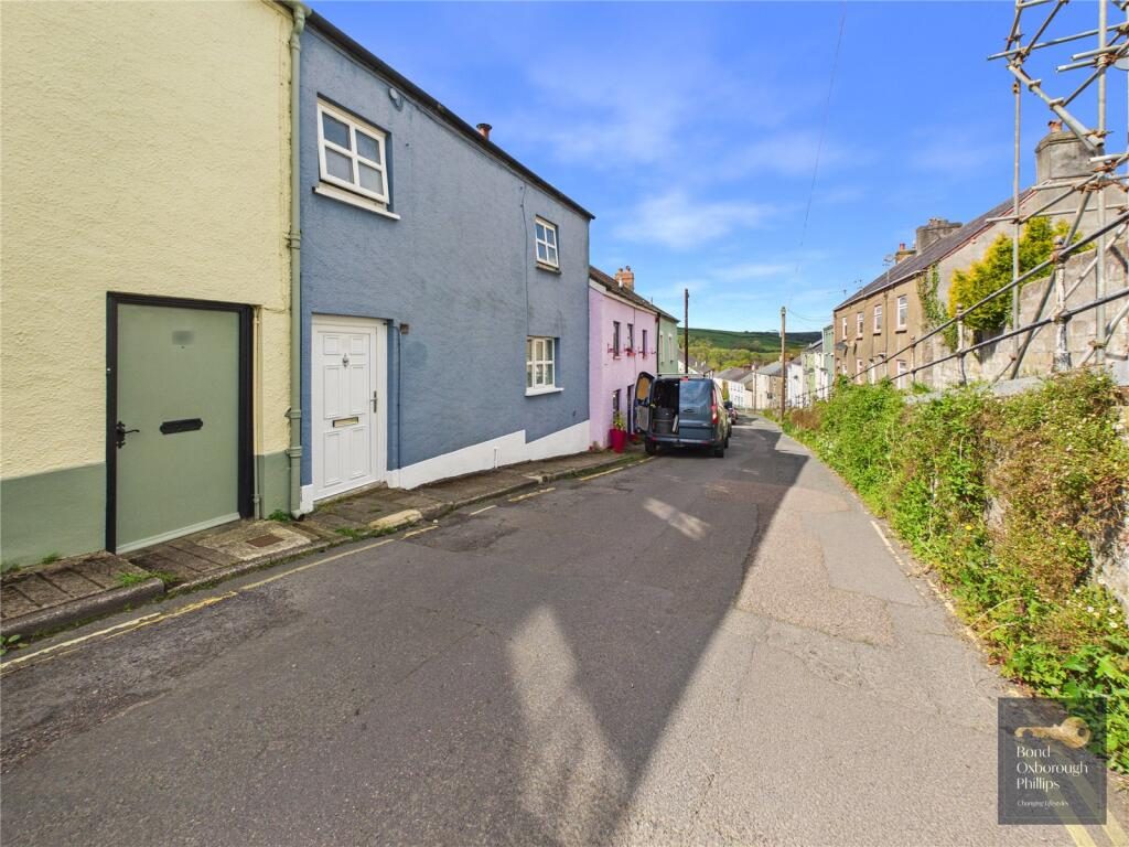 Terraced House