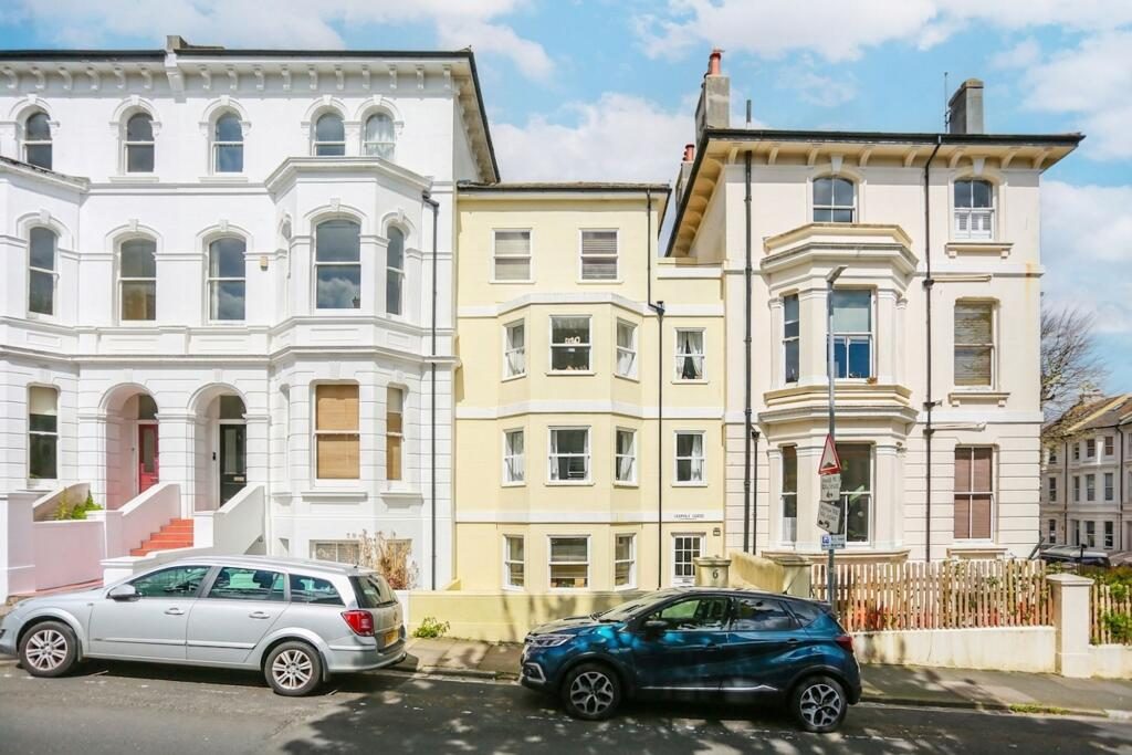 Property main image