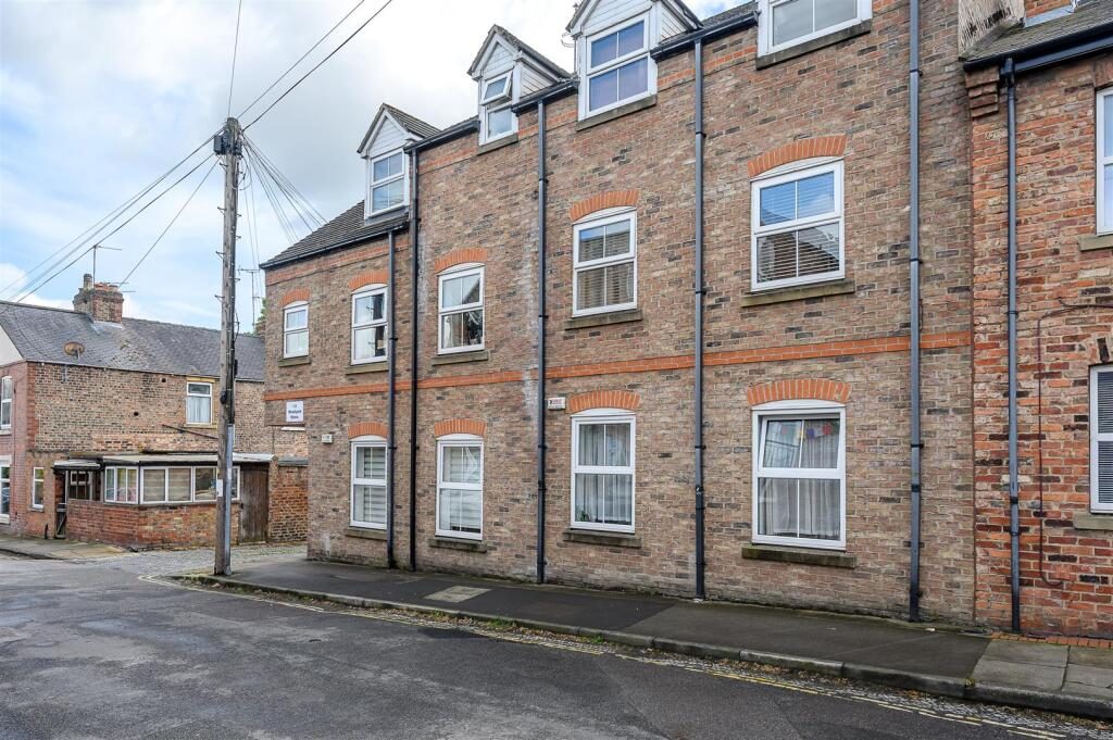 Property main image