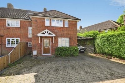 Property on Longlands Road, AL7 3QB