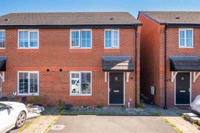 Property on West Lodge Road, PR3 2JW
