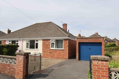 Property on Shelley Avenue, BS21 6EZ