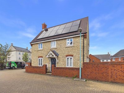 Property on Walnut Close, GL3 4FY
