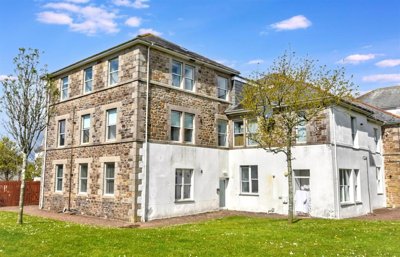 Property on Gweal Pawl, TR15 3AE