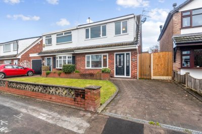 Property on Linden Close, WA1 4EW