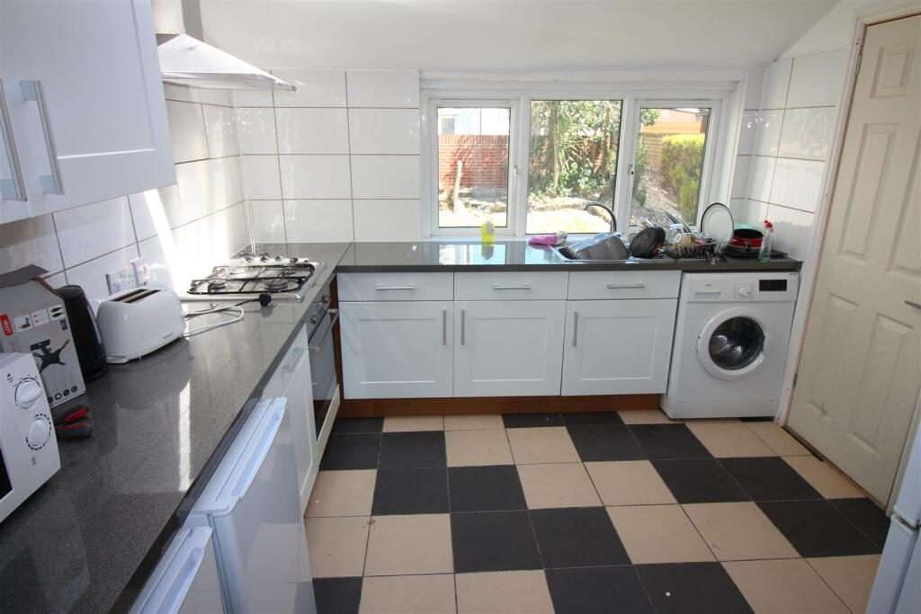 Terraced House