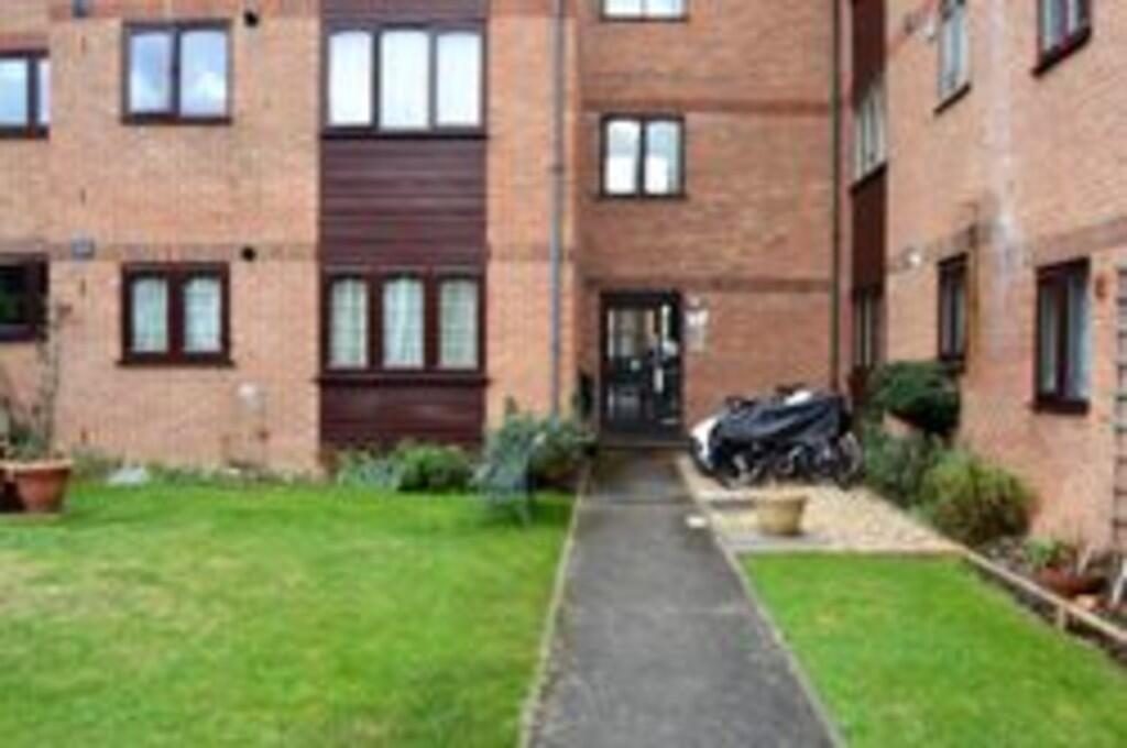 Property main image