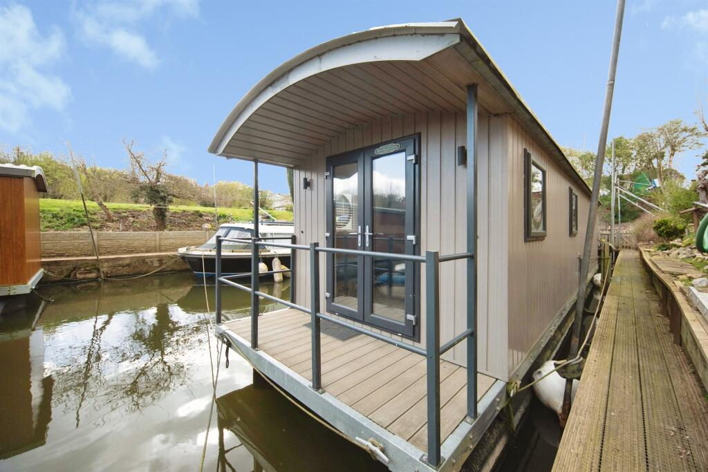 House Boat