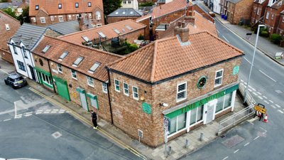 Property on Beckside, HU17 0PB