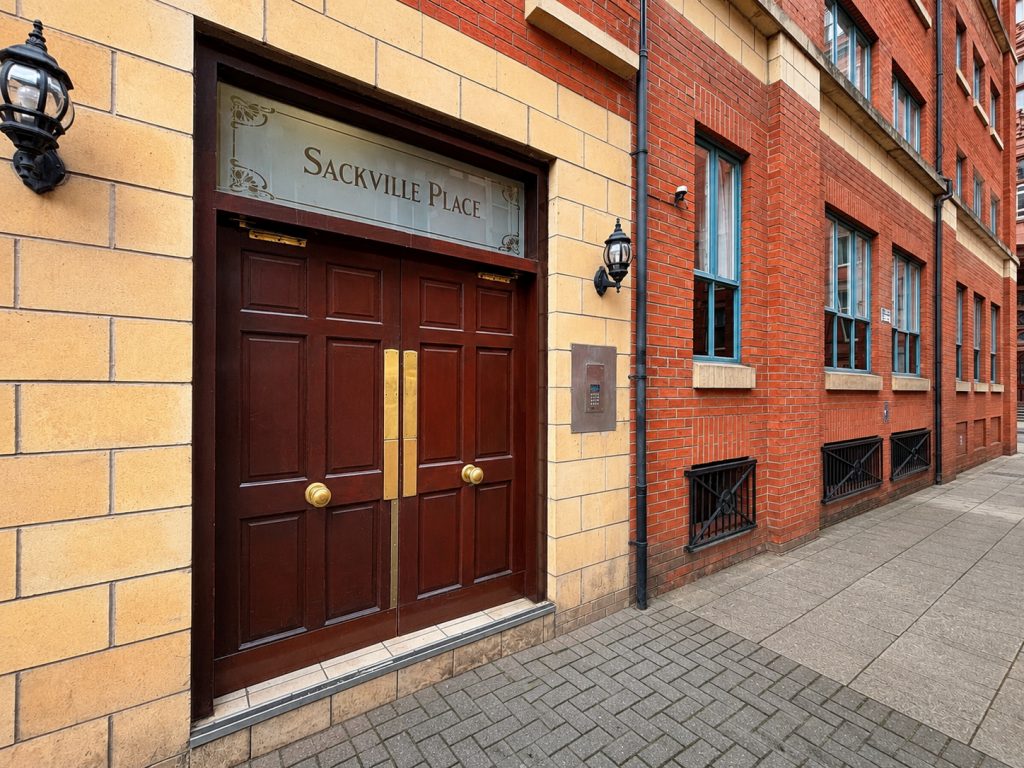 Property main image