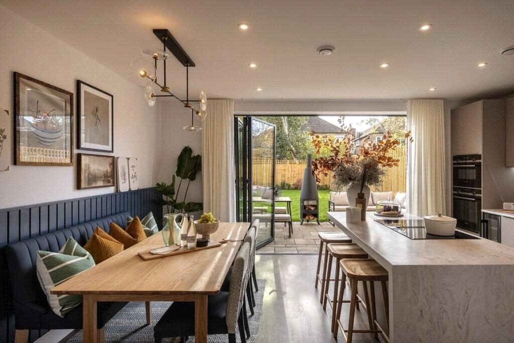 Terraced House