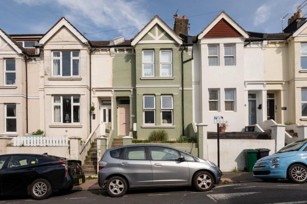 Property main image