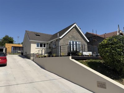 Property on Bristol Road, BA3 3EE