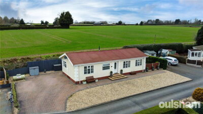 Property on Uphampton Lane, WR9 0JW