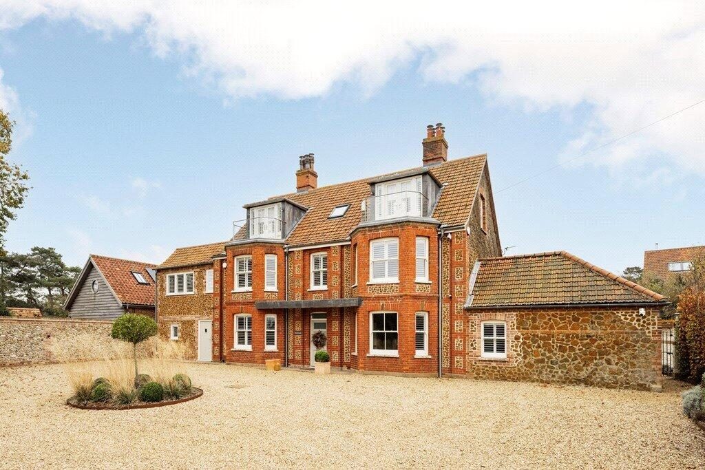 Detached House
