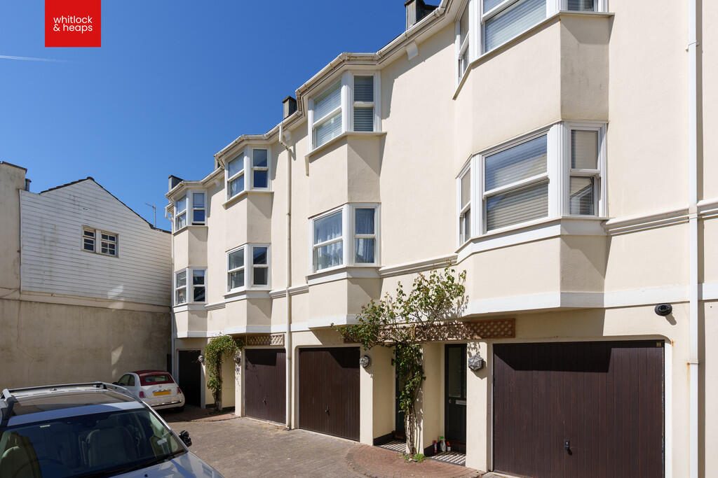 Terraced House