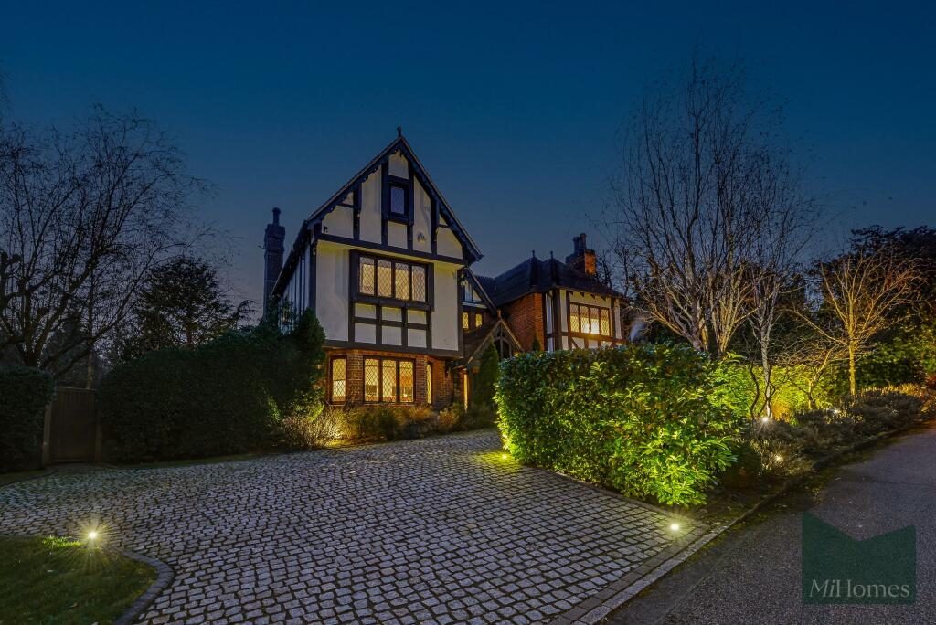 Property main image