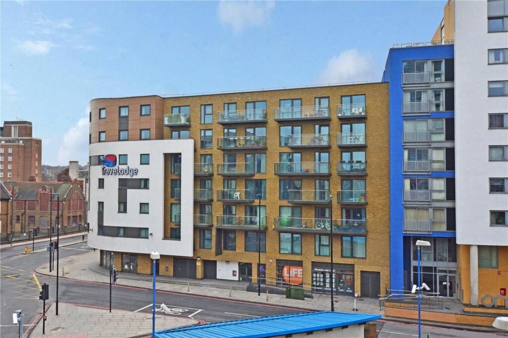 Property main image