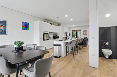 Property on Guest Street, M4 7EJ