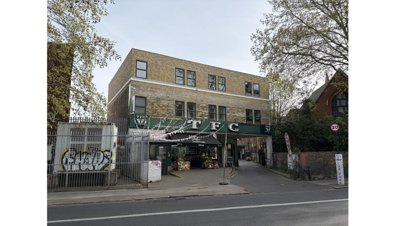 Property on Camberwell New Road, SE5 0TF