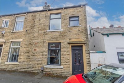Property on Victoria Street, OL15 8BN