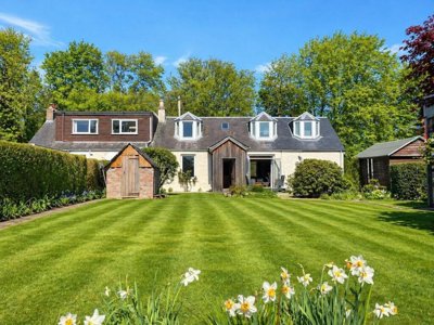 Property on Sunnypark, KY13 8BX