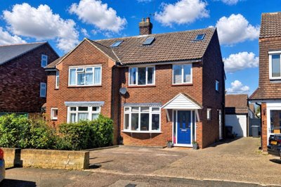 Property on Woodberry Down, CM16 6RJ