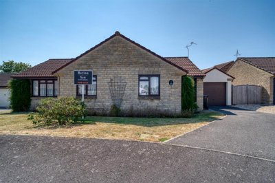 Property on Foxglove Close, SP8 4TW