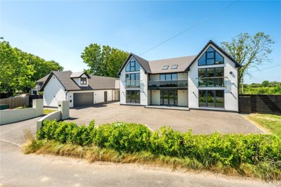 Property on PR4 0BP