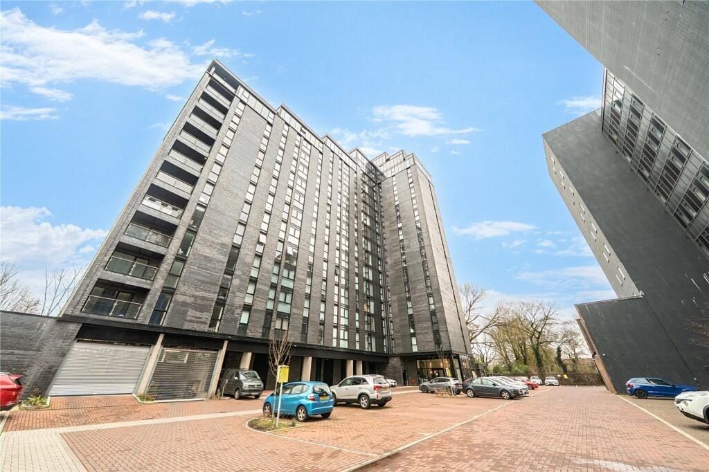 Property main image