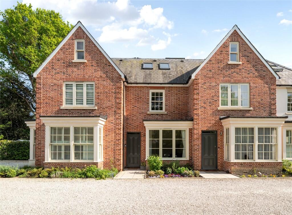 Terraced House