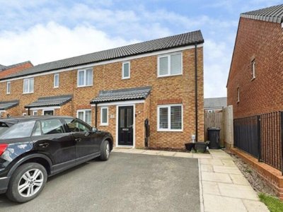Property on Hewer Close, NG16 3NU