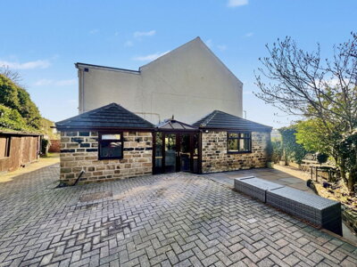 Property on Cliffe Lane, S71 2LJ